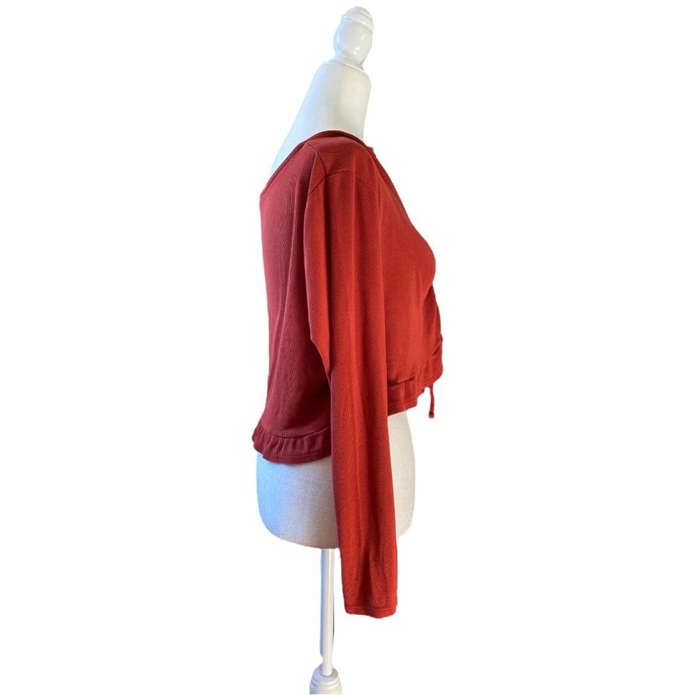 Isabel Maternity Ruffle Crop Top Size Large - Picture 5 of 8
